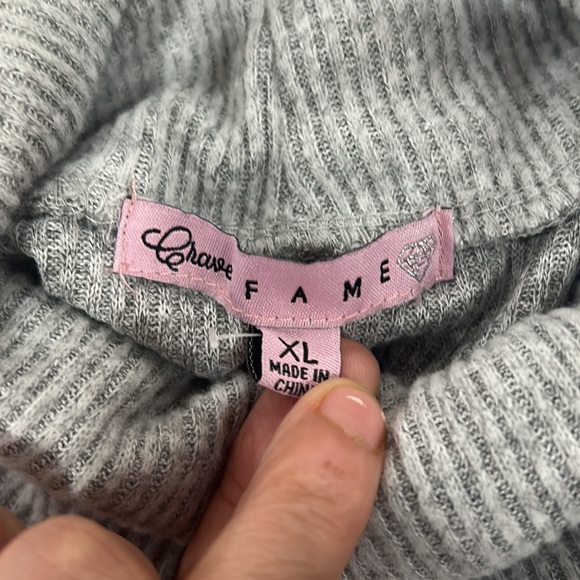 Grave farme turtle neck long sleeve shirt size Xl women new - Picture 4 of 4